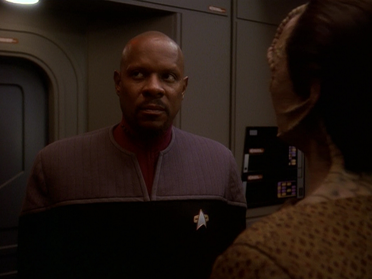 extant_StarTrek_DS9_5x26-CallToArms_03255.jpg