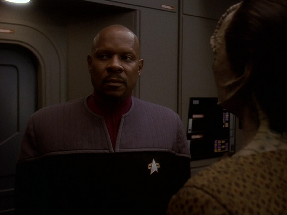 extant_StarTrek_DS9_5x26-CallToArms_03256.jpg