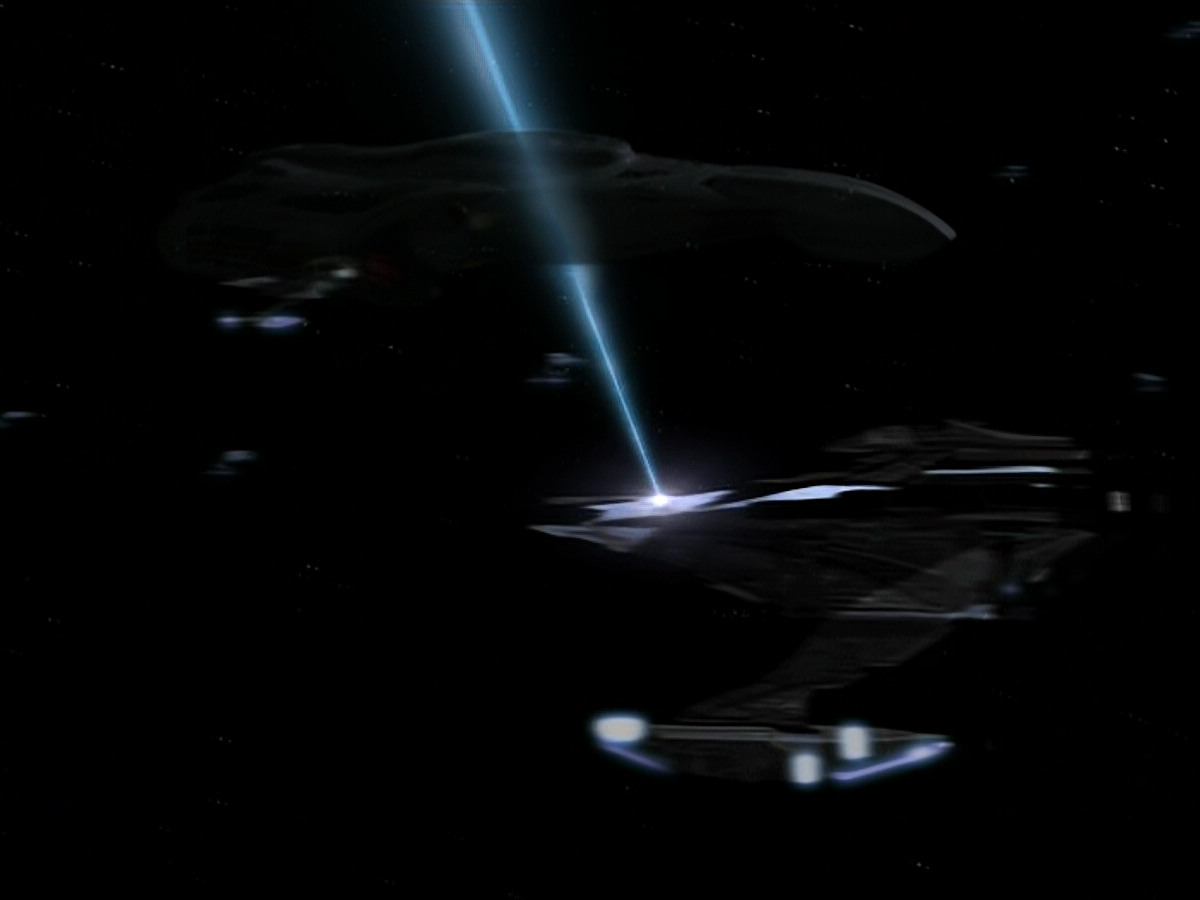 extant_StarTrek_DS9_5x26-CallToArms_03279.jpg