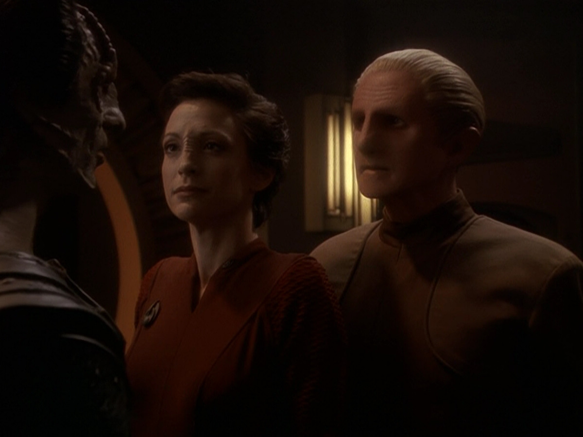 extant_StarTrek_DS9_5x26-CallToArms_03632.jpg