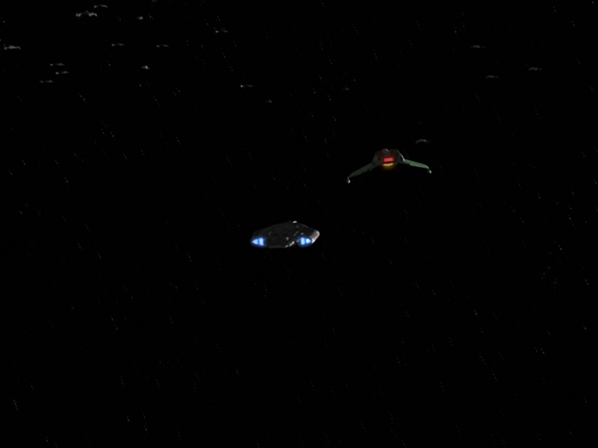extant_StarTrek_DS9_5x26-CallToArms_03751.jpg