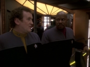 extant_StarTrek_DS9_5x26-CallToArms_00153.jpg