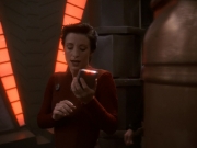 extant_StarTrek_DS9_5x26-CallToArms_00626.jpg