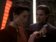 extant_StarTrek_DS9_5x26-CallToArms_00635.jpg