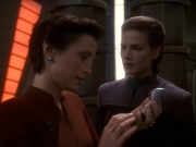 extant_StarTrek_DS9_5x26-CallToArms_00640.jpg