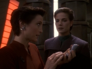 extant_StarTrek_DS9_5x26-CallToArms_00644.jpg
