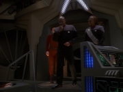 extant_StarTrek_DS9_5x26-CallToArms_01030.jpg