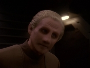 extant_StarTrek_DS9_5x26-CallToArms_01261.jpg