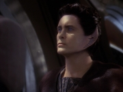extant_StarTrek_DS9_5x26-CallToArms_01517.jpg
