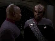 extant_StarTrek_DS9_5x26-CallToArms_01633.jpg