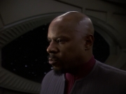 extant_StarTrek_DS9_5x26-CallToArms_01637.jpg