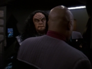 extant_StarTrek_DS9_5x26-CallToArms_01652.jpg