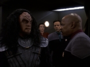 extant_StarTrek_DS9_5x26-CallToArms_01655.jpg