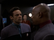 extant_StarTrek_DS9_5x26-CallToArms_01684.jpg