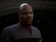 extant_StarTrek_DS9_5x26-CallToArms_01756.jpg