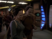 extant_StarTrek_DS9_5x26-CallToArms_01851.jpg