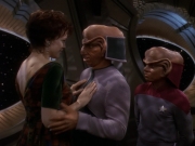 extant_StarTrek_DS9_5x26-CallToArms_02041.jpg