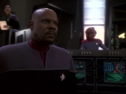 extant_StarTrek_DS9_5x26-CallToArms_02192.jpg