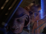 extant_StarTrek_DS9_5x26-CallToArms_02509.jpg