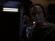 extant_StarTrek_DS9_5x26-CallToArms_02605.jpg