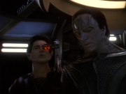 extant_StarTrek_DS9_5x26-CallToArms_02751.jpg