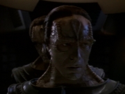 extant_StarTrek_DS9_5x26-CallToArms_02988.jpg