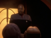 extant_StarTrek_DS9_5x26-CallToArms_03136.jpg