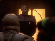 extant_StarTrek_DS9_5x26-CallToArms_03143.jpg