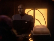 extant_StarTrek_DS9_5x26-CallToArms_03145.jpg