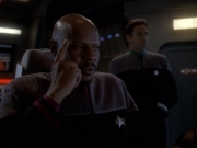 extant_StarTrek_DS9_5x26-CallToArms_03509.jpg