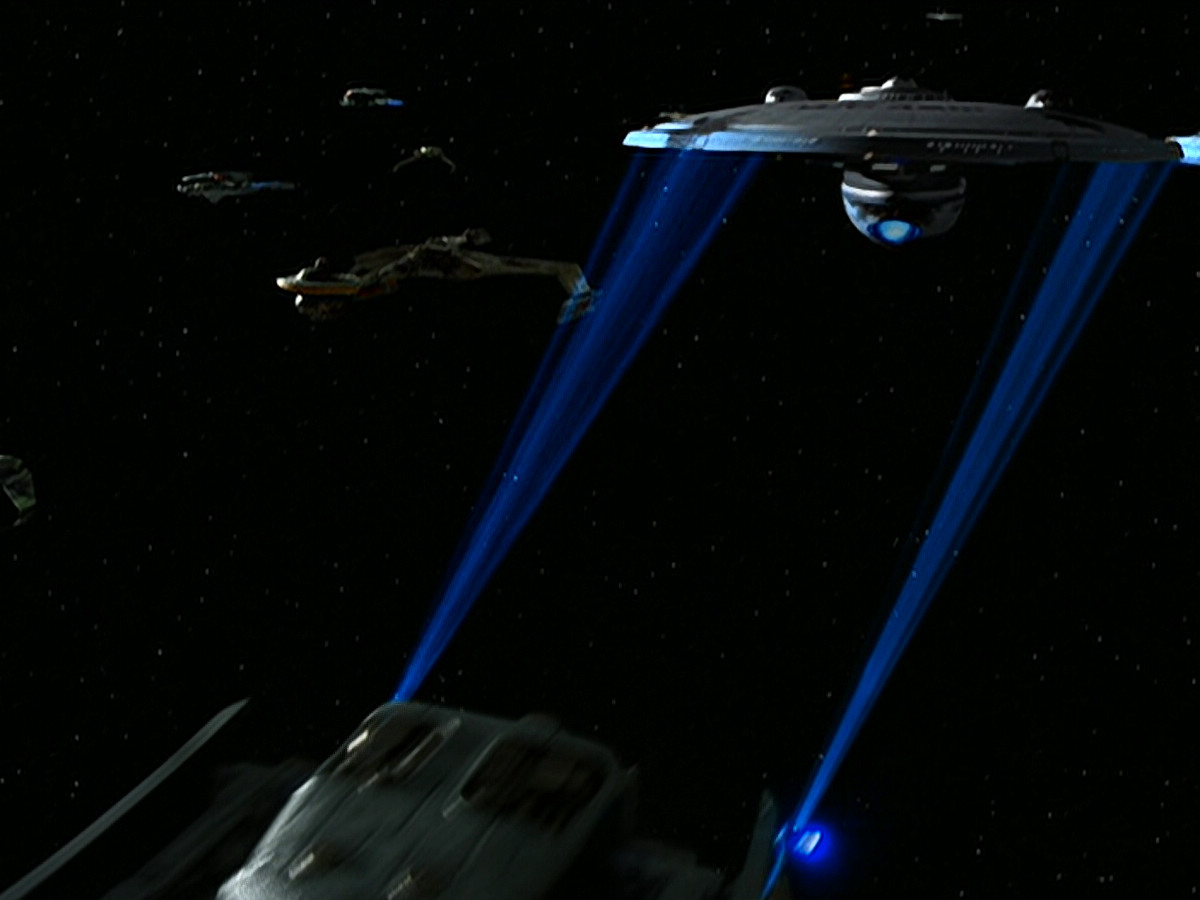 extant_StarTrek_DS9_6x01-ATimeToStand_00160.jpg