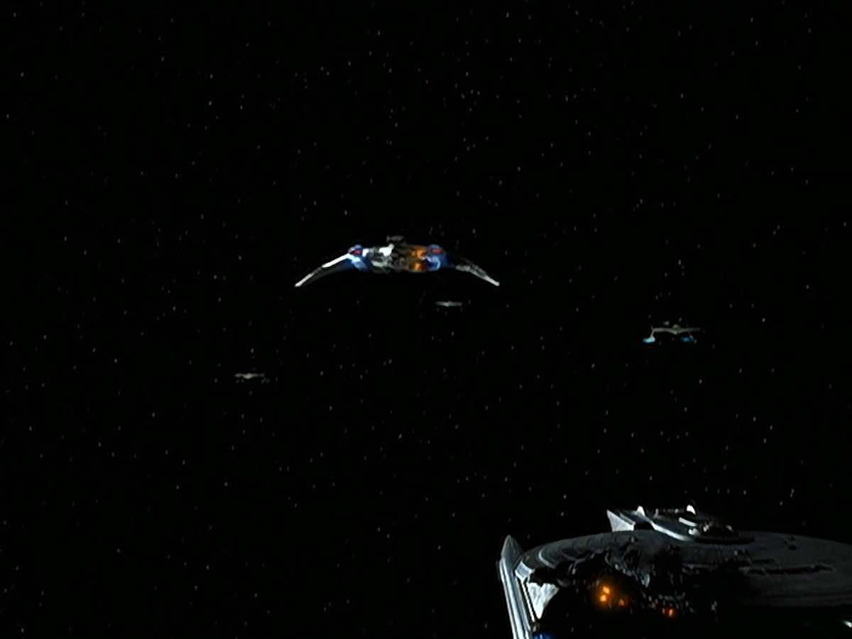extant_StarTrek_DS9_6x01-ATimeToStand_00173.jpg