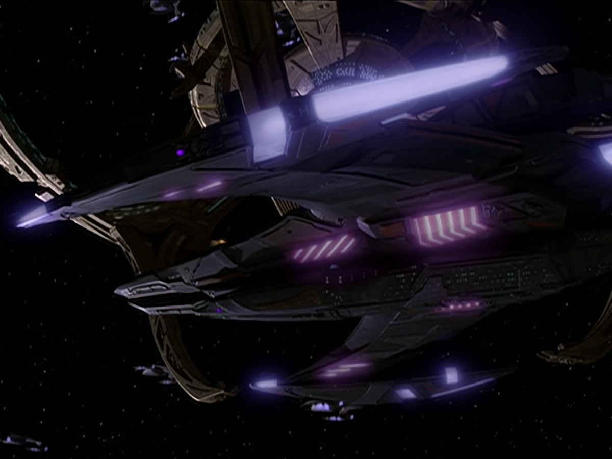extant_StarTrek_DS9_6x01-ATimeToStand_03230.jpg