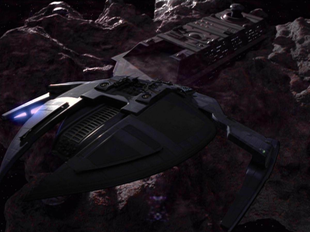 extant_StarTrek_DS9_6x01-ATimeToStand_03347.jpg