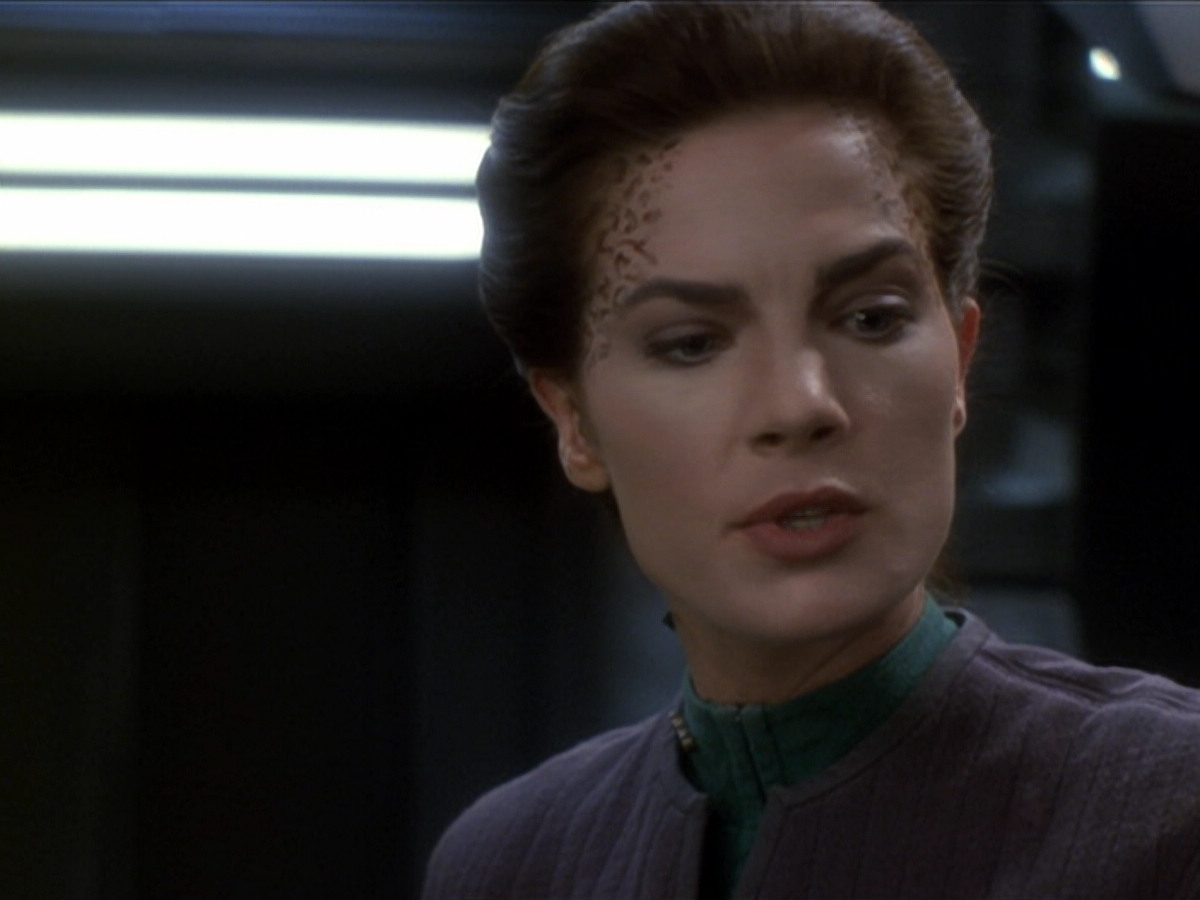 extant_StarTrek_DS9_6x01-ATimeToStand_03567.jpg