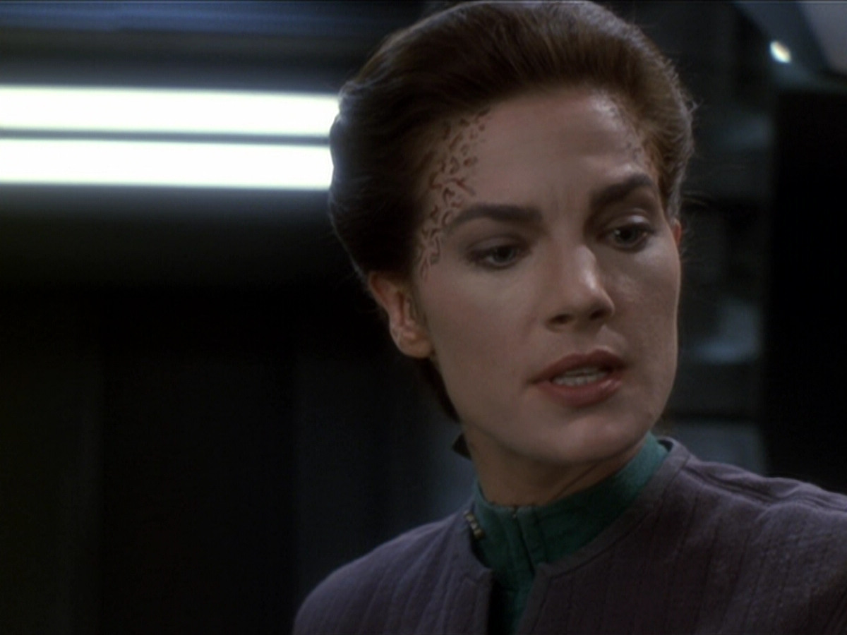extant_StarTrek_DS9_6x01-ATimeToStand_03568.jpg