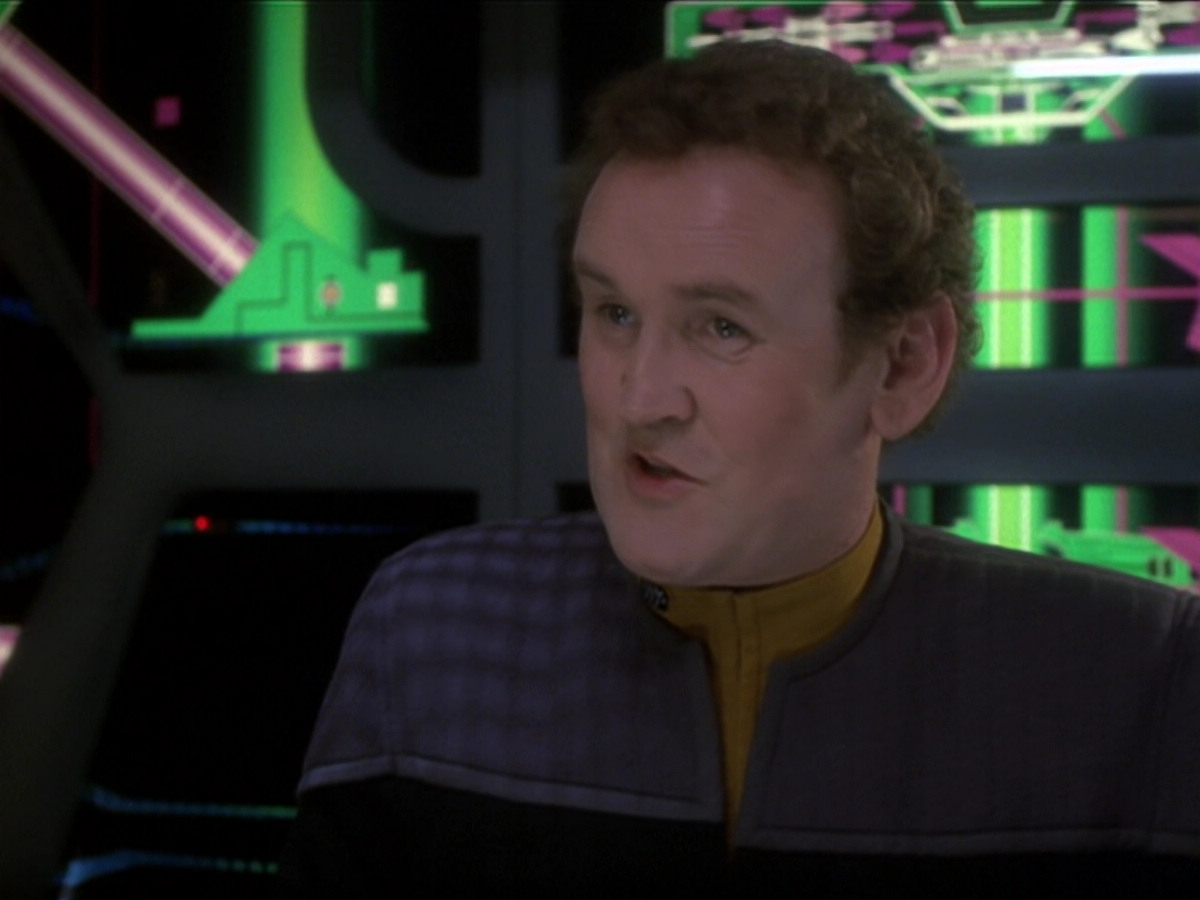 extant_StarTrek_DS9_6x01-ATimeToStand_03615.jpg