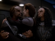 Filename=extant_StarTrek_DS9_6x01-ATimeToStand_00435.jpg
Filesize=147KiB
Dimensions=1200x900
Date added=Jan 07, 2020 extant_StarTrek_DS9_6x01-ATimeToStand_00435.jpg