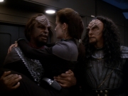 Filename=extant_StarTrek_DS9_6x01-ATimeToStand_00440.jpg
Filesize=152KiB
Dimensions=1200x900
Date added=Jan 07, 2020 extant_StarTrek_DS9_6x01-ATimeToStand_00440.jpg
