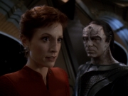 extant_StarTrek_DS9_6x01-ATimeToStand_00918.jpg