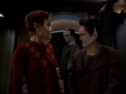 extant_StarTrek_DS9_6x01-ATimeToStand_01010.jpg