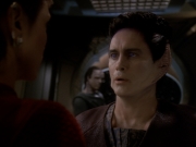 extant_StarTrek_DS9_6x01-ATimeToStand_01032.jpg