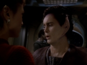 extant_StarTrek_DS9_6x01-ATimeToStand_01044.jpg