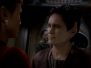 extant_StarTrek_DS9_6x01-ATimeToStand_01053.jpg
