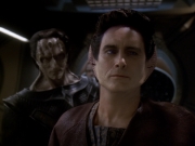 extant_StarTrek_DS9_6x01-ATimeToStand_01062.jpg