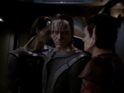 extant_StarTrek_DS9_6x01-ATimeToStand_01091.jpg