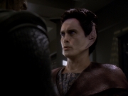 extant_StarTrek_DS9_6x01-ATimeToStand_01106.jpg