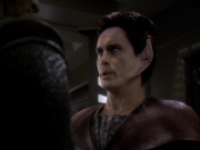 extant_StarTrek_DS9_6x01-ATimeToStand_01109.jpg