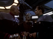 extant_StarTrek_DS9_6x01-ATimeToStand_02781.jpg