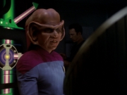 extant_StarTrek_DS9_6x01-ATimeToStand_02792.jpg